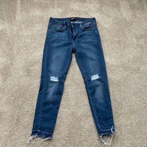 Just Black Distressed Release Hem size 30 petite